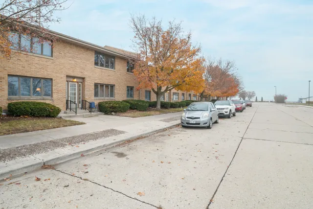 $183,900 | 314 Center Avenue, Unit 3, Sheboygan, WI 53081