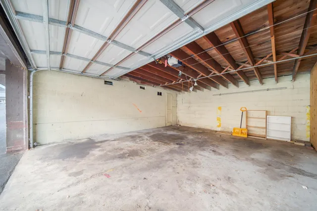 $183,900 | 314 Center Avenue, Unit 3, Sheboygan, WI 53081