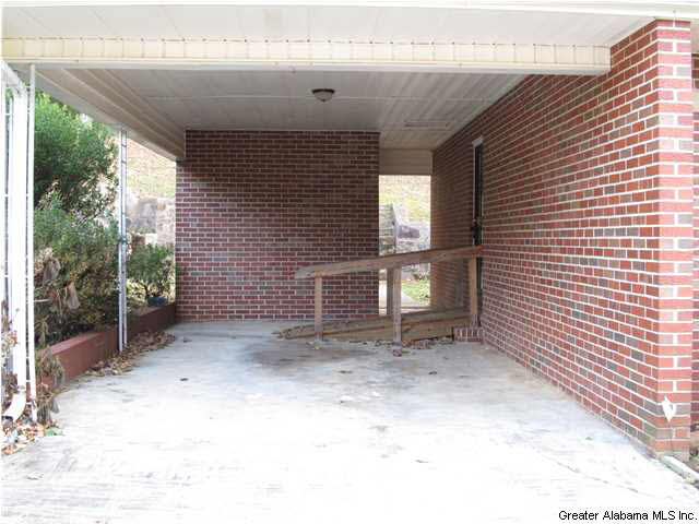 1912 Lynn Road Anniston, AL 36207 - Photo 2 of 28 Gallery Image 2