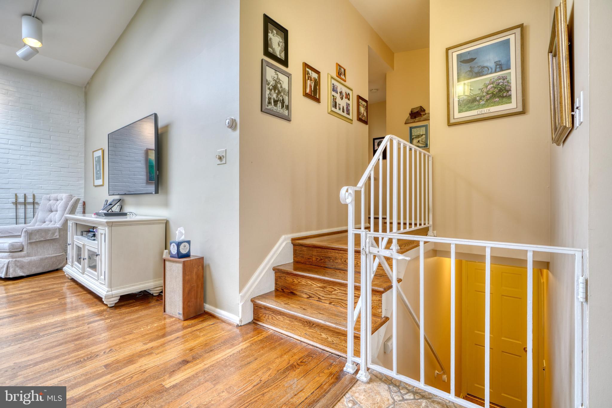6718 Old Pimlico Road Baltimore, MD 21209 - Photo 3 of 57