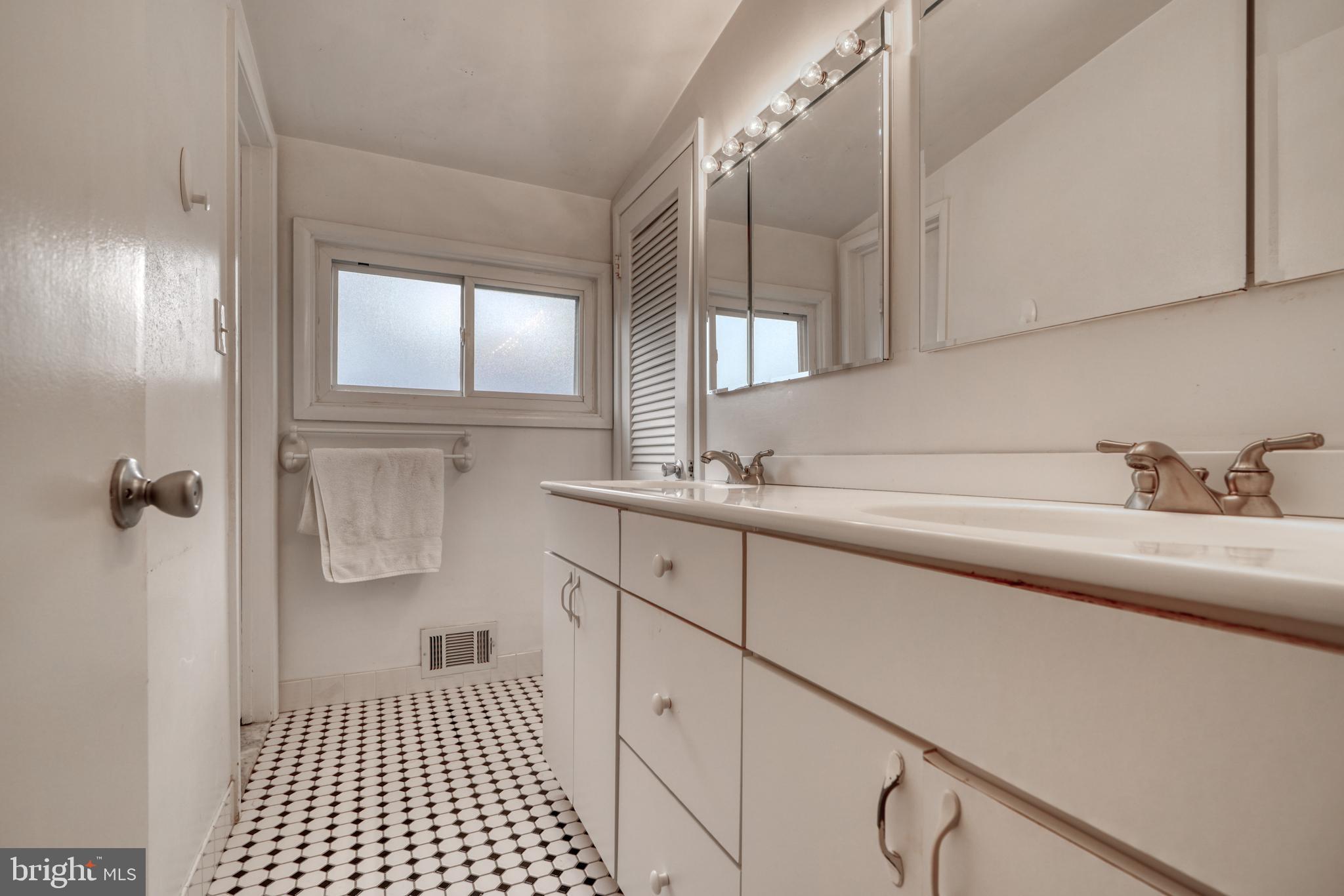 6718 Old Pimlico Road Baltimore, MD 21209 - Photo 33 of 57