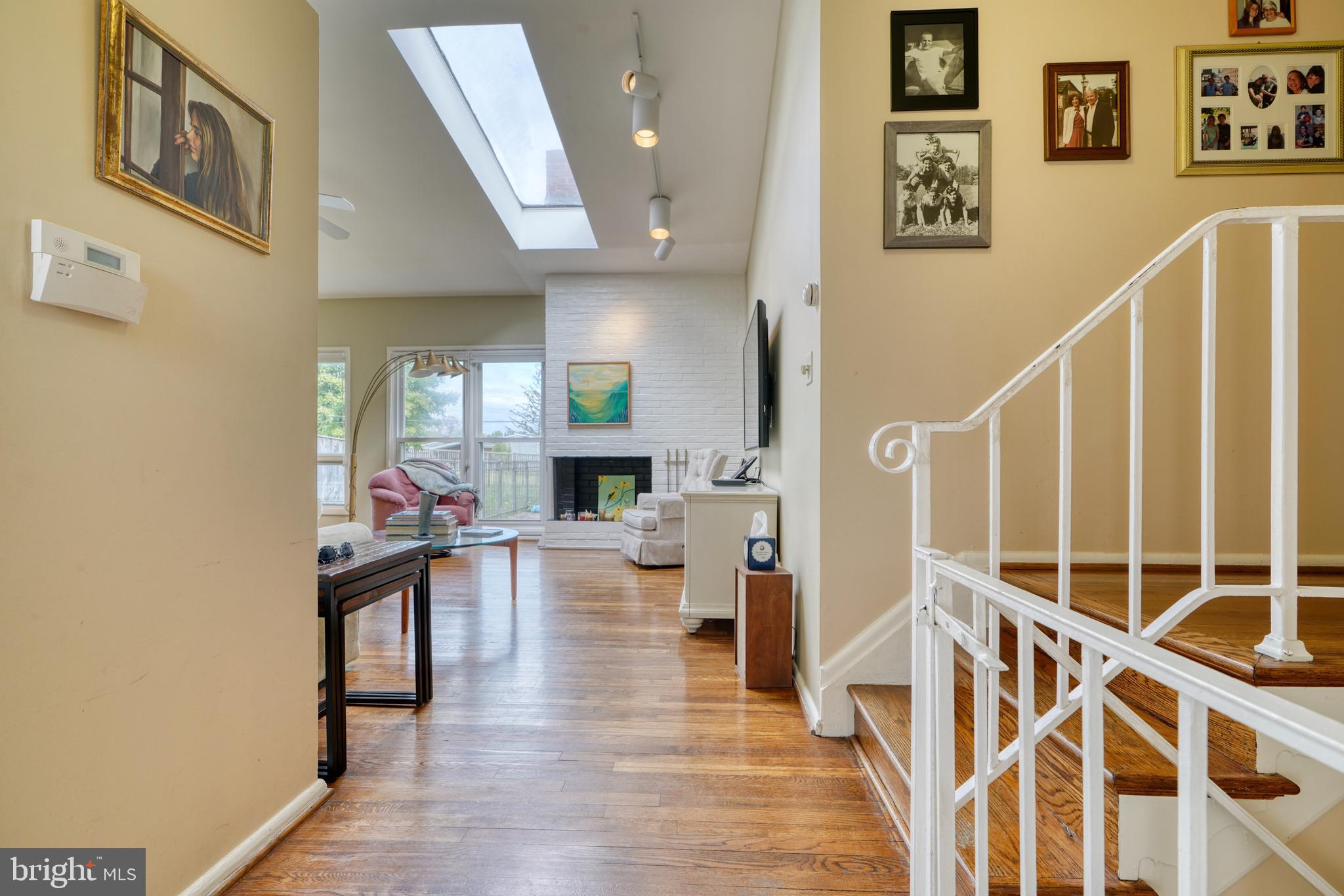 6718 Old Pimlico Road Baltimore, MD 21209 - Photo 4 of 57