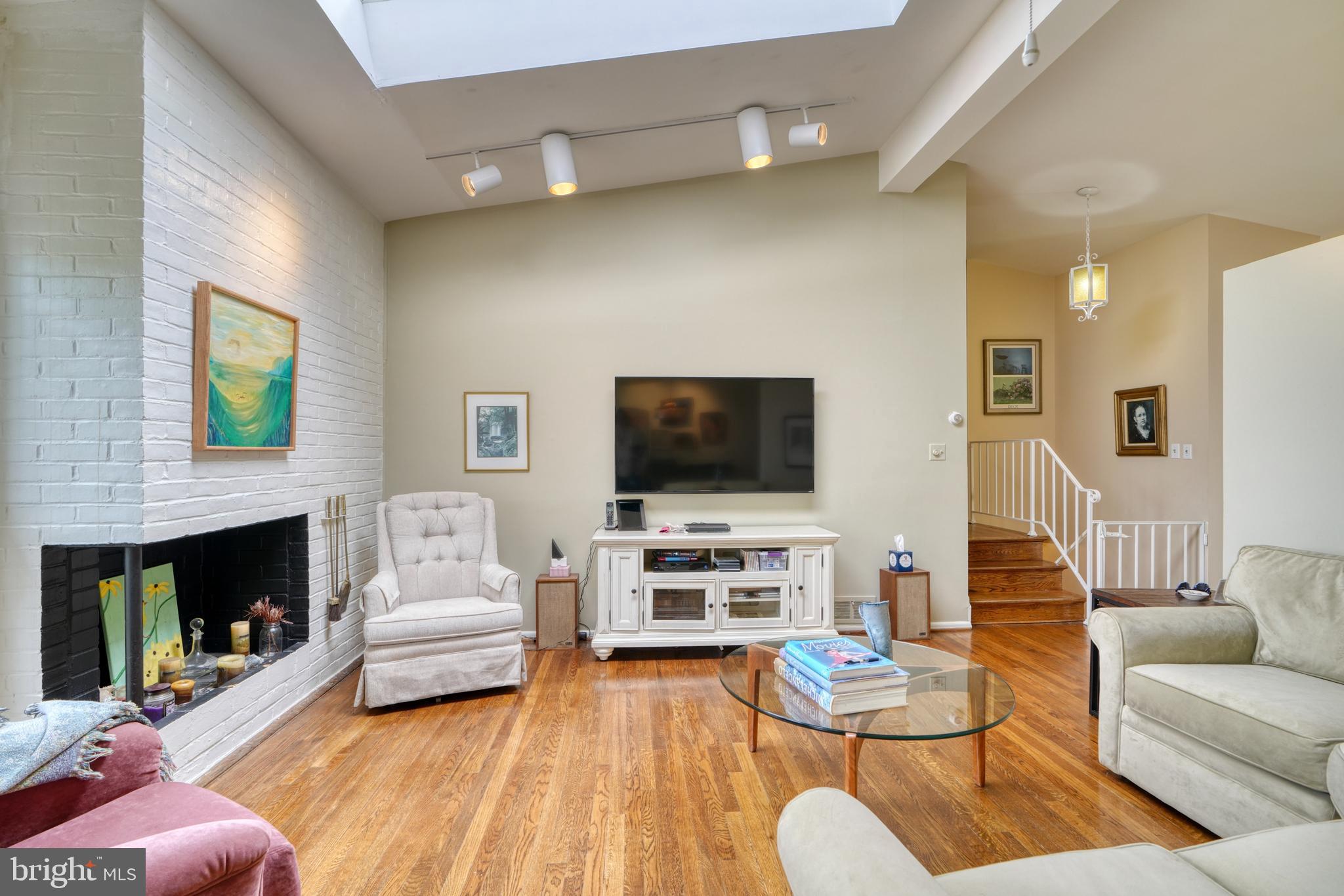 6718 Old Pimlico Road Baltimore, MD 21209 - Photo 10 of 57