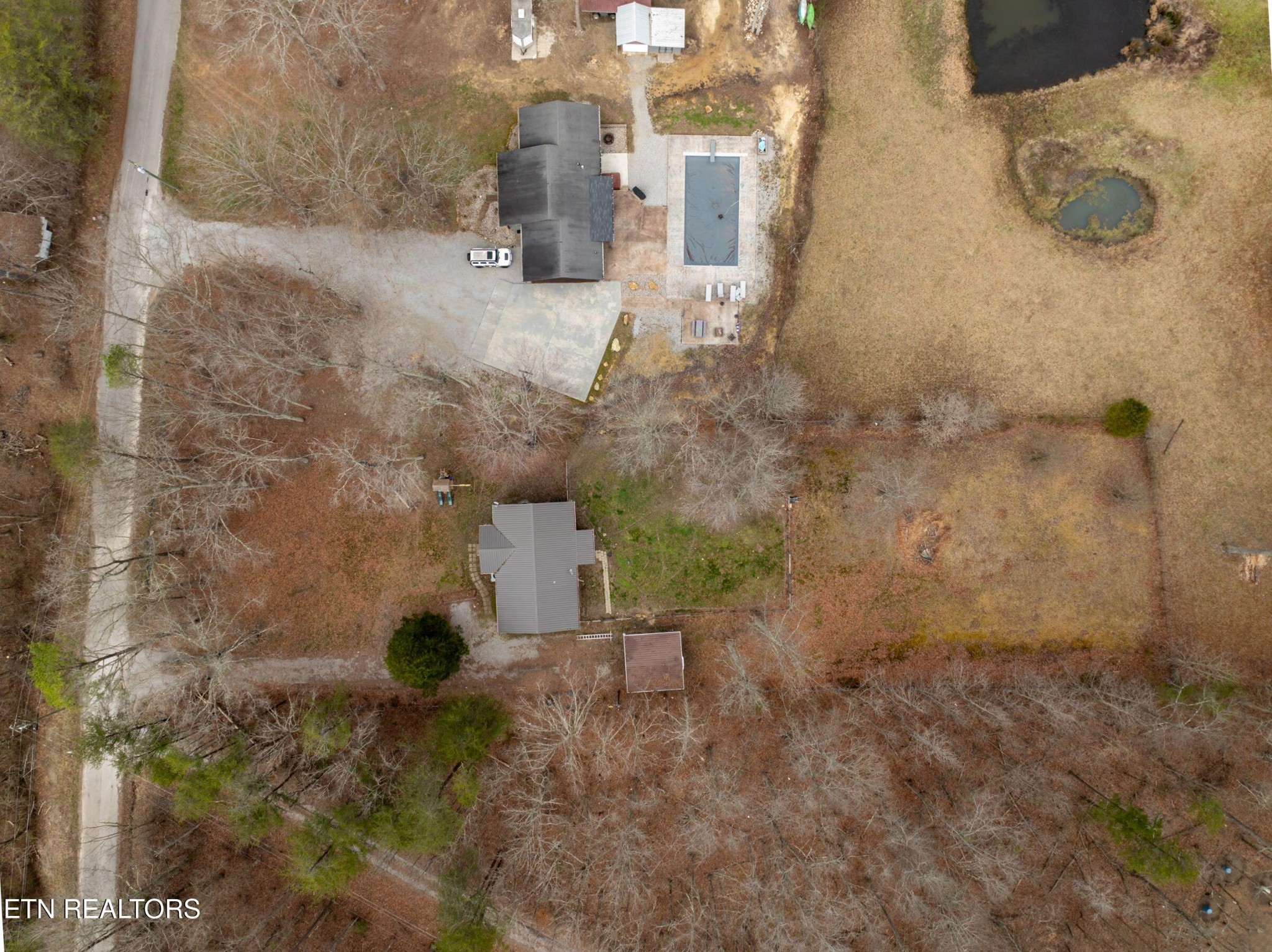 921 Fred Young Road Jamestown, TN 38556 - Photo 38 of 43 Gallery Image 38