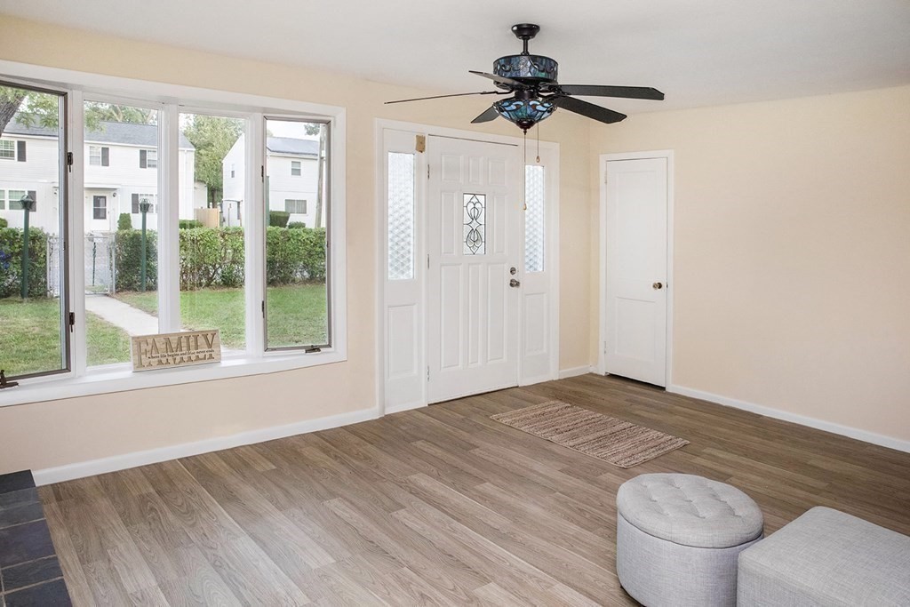 20 Wallace Street Springfield, MA 01119 - Photo 12 of 21 Gallery Image 12