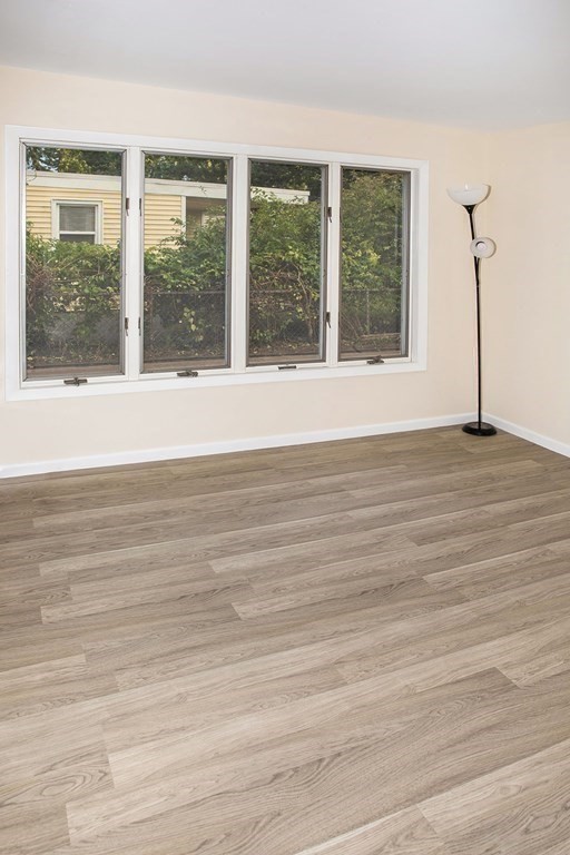 20 Wallace Street Springfield, MA 01119 - Photo 13 of 21 Gallery Image 13