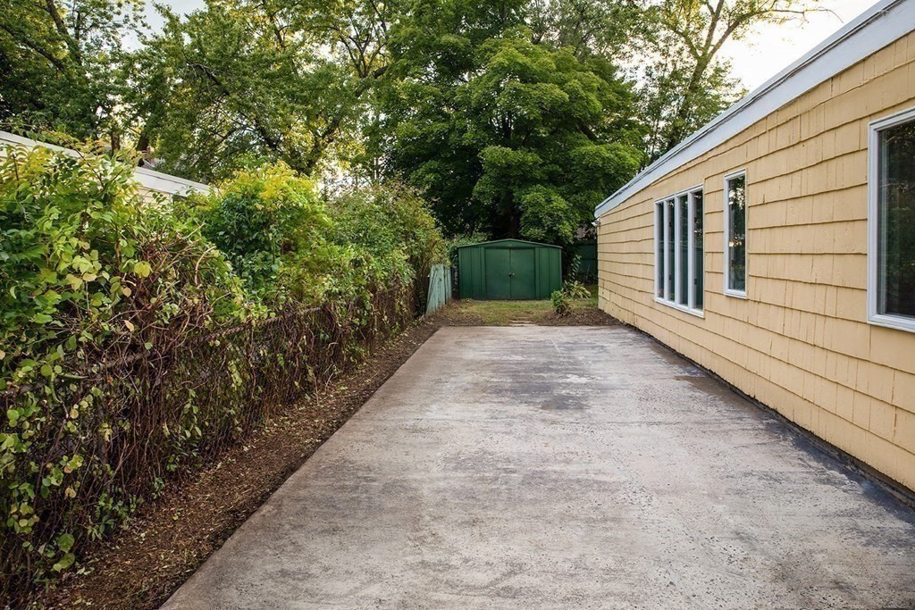 20 Wallace Street Springfield, MA 01119 - Photo 18 of 21 Gallery Image 18