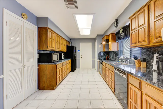 $275,000 | 6006 Ogden Forest Drive, Houston, TX 77088