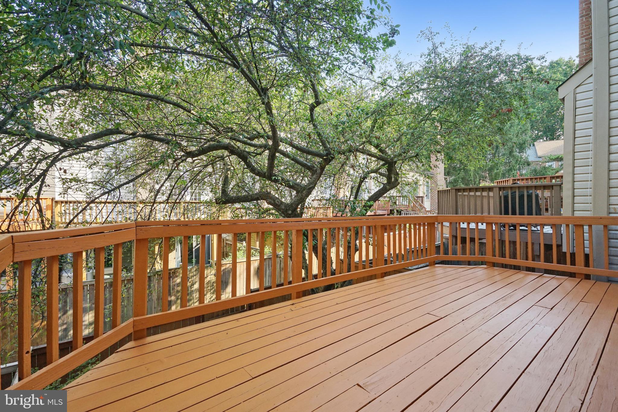 9603 Minstead Court Burke, VA 22015 - Photo 14 of 31 Deck