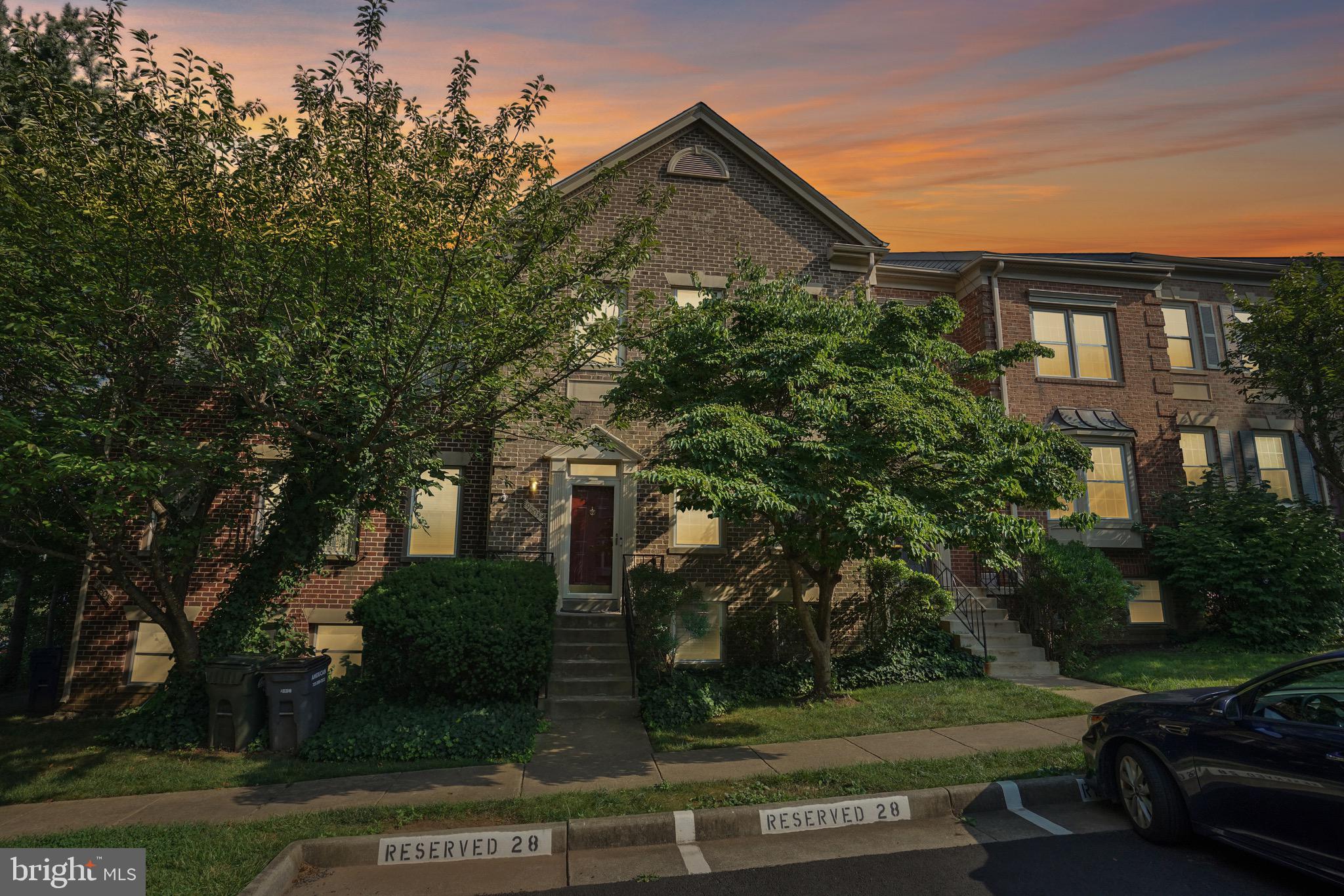 9603 Minstead Court Burke, VA 22015 - Photo 2 of 31 Exterior Front