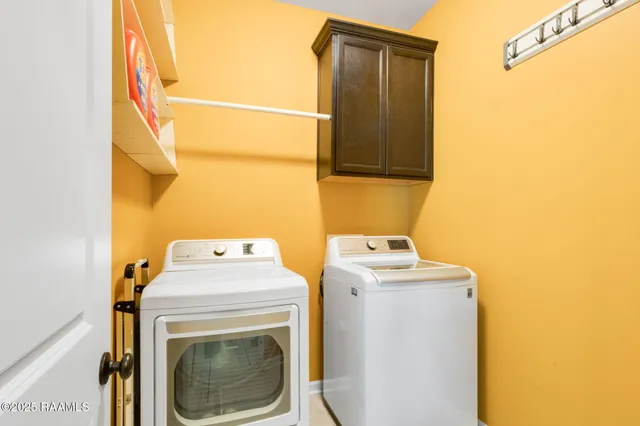 $280,000 | 104 Gray Birch Loop, Youngsville, LA 70592