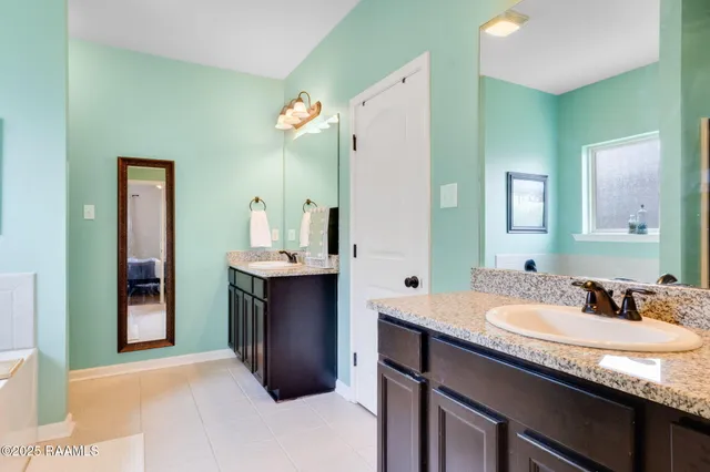 $280,000 | 104 Gray Birch Loop, Youngsville, LA 70592