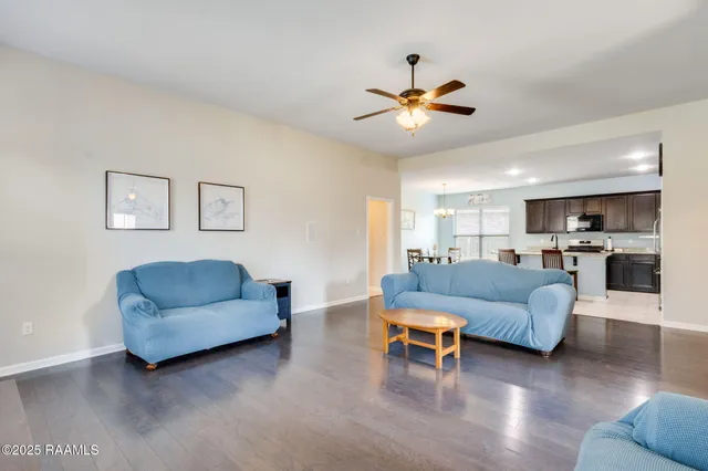 $280,000 | 104 Gray Birch Loop, Youngsville, LA 70592