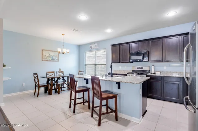 $280,000 | 104 Gray Birch Loop, Youngsville, LA 70592