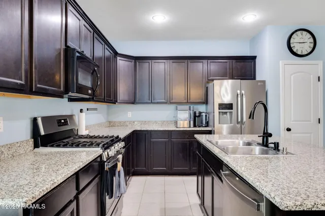 $280,000 | 104 Gray Birch Loop, Youngsville, LA 70592