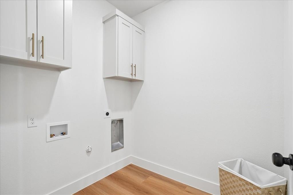 5629 Oak Grove Road Fort Worth, TX 76134 - Photo 11 of 30 Gallery Image 11