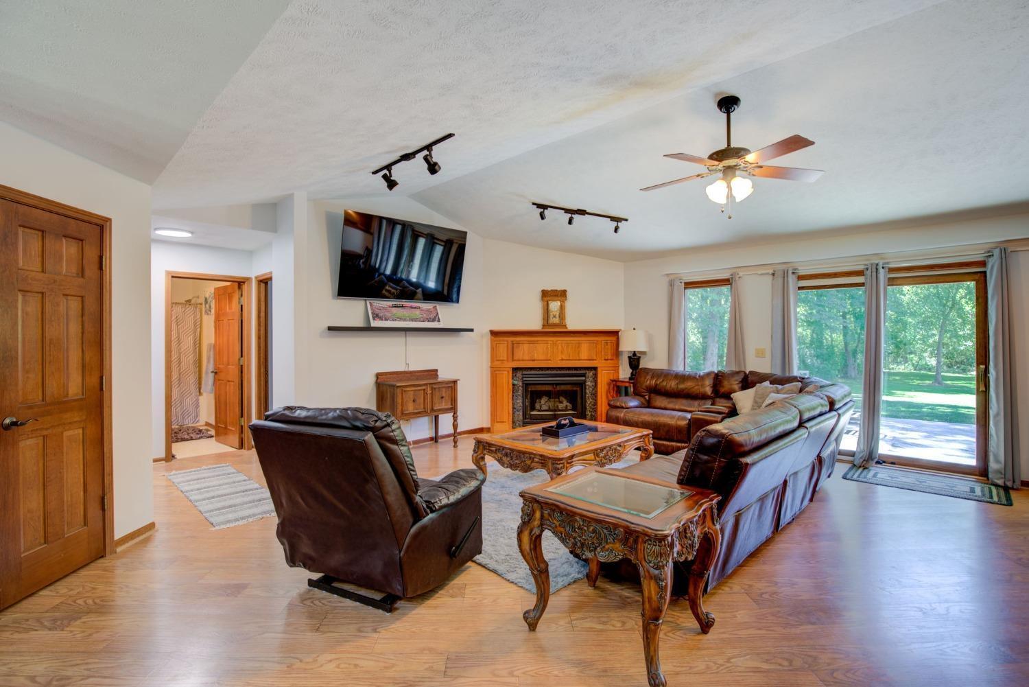 239 Mitchell Road Wilmington, OH 45177 - Photo 7 of 37
