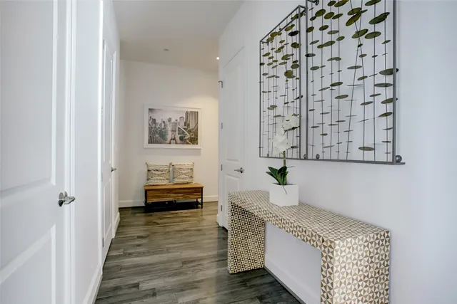 $3,200 | 1211 Caroline Street, Unit 1001, Houston, TX 77002