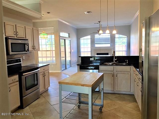 12267 Ridge Forest Lane Jacksonville, FL 32246 - Photo 5 of 16 JR-Kitchen2