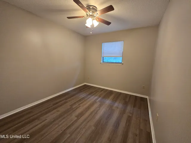 $1,250 | 15251 Parkwood Drive North, Unit B, Gulfport, MS 39503