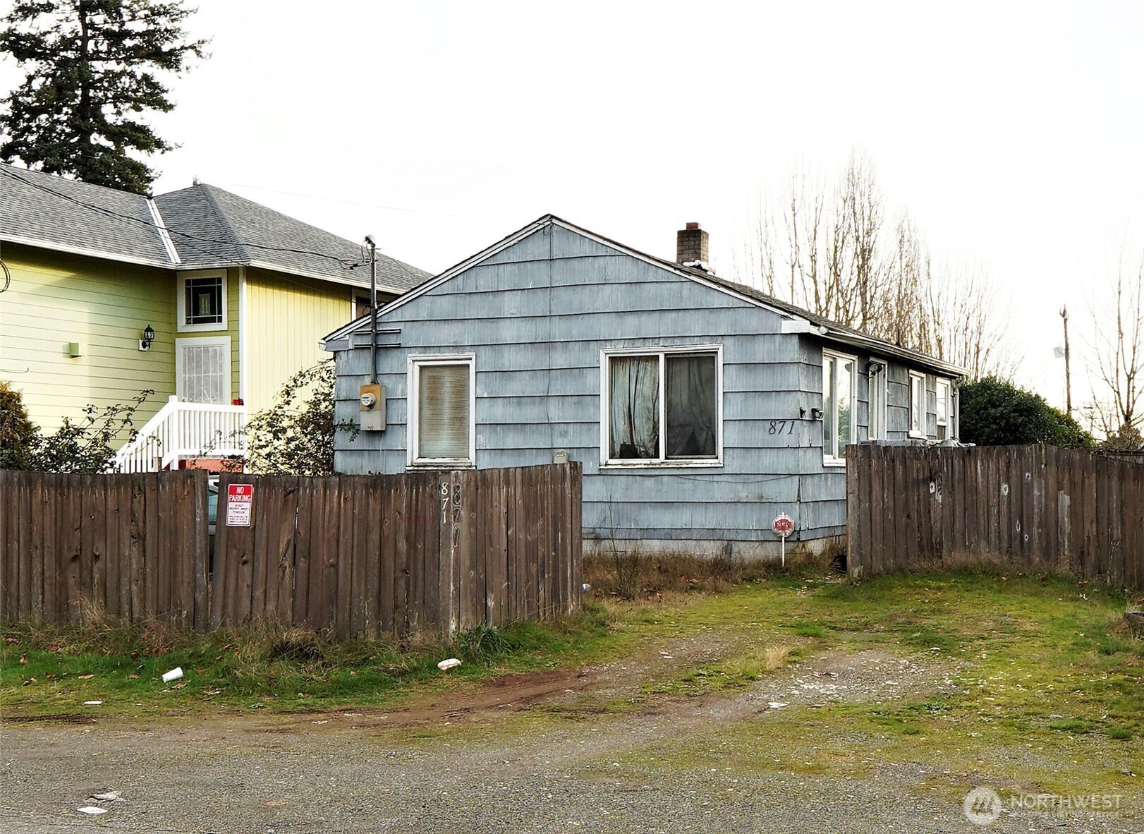 871 Southwest 135th Street Burien, WA 98146 - Photo 15 of 16 a backyard of a house