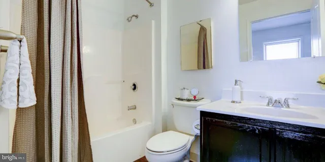 $1,200 | 1123 North Eutaw Street, Unit 1BR, Baltimore, MD 21201