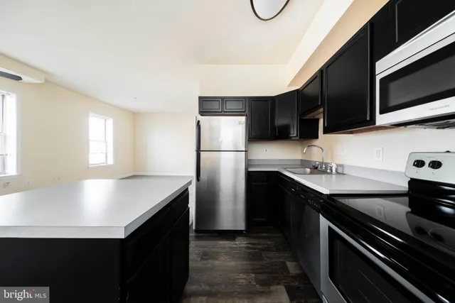 $1,200 | 1123 North Eutaw Street, Unit 1BR, Baltimore, MD 21201