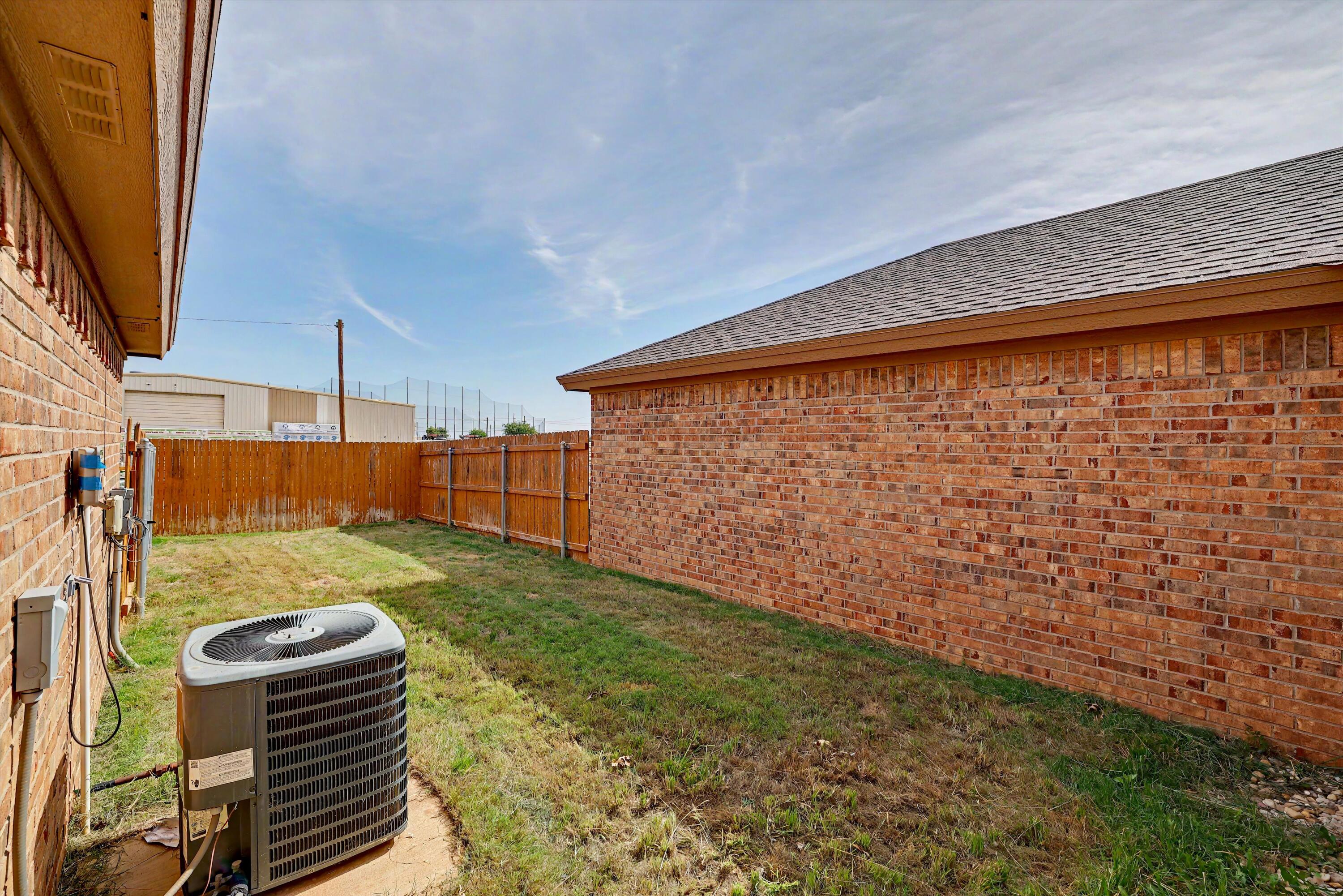 6902 67th Street Lubbock, TX 79424 - Photo 22 of 24 23-25_6902 67th Street LBK_e