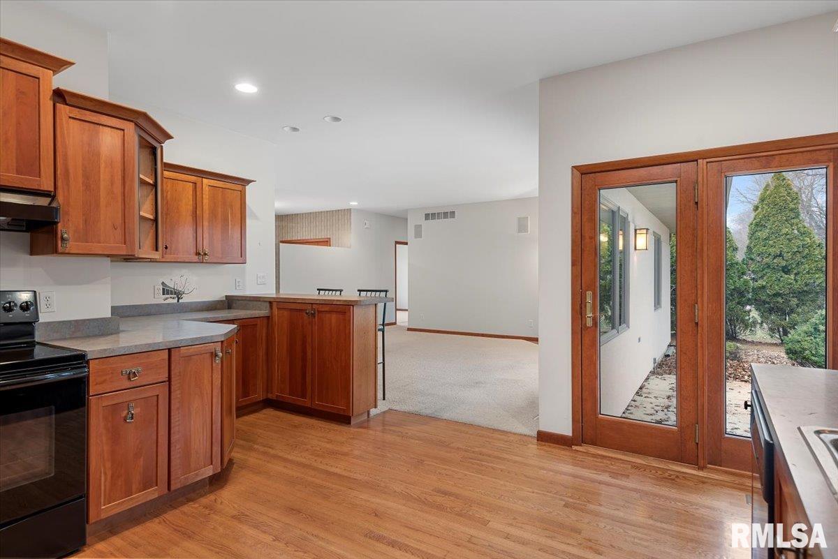 6708 Phlox Drive Springfield, IL 62712 - Photo 15 of 61