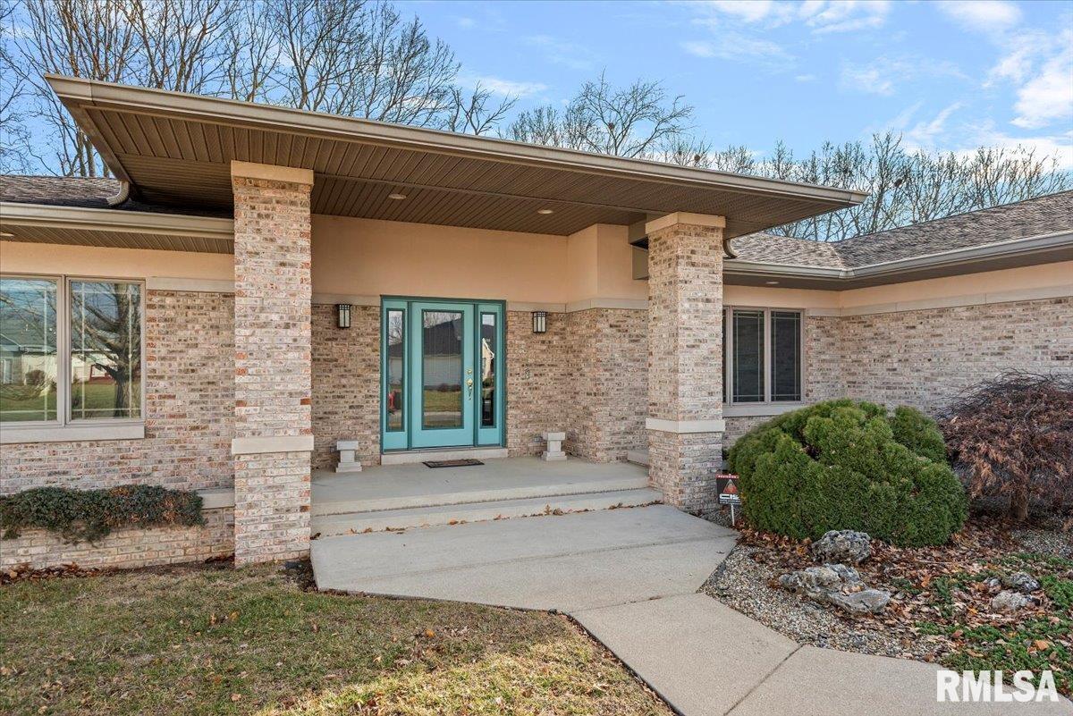 6708 Phlox Drive Springfield, IL 62712 - Photo 4 of 61