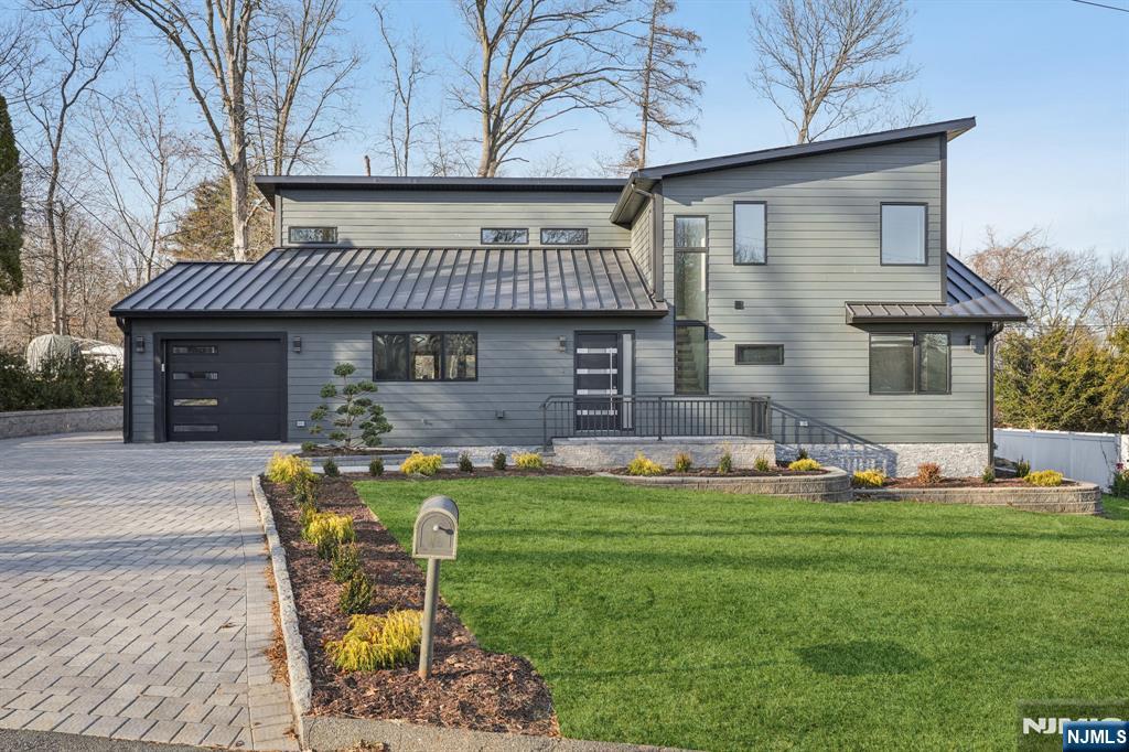 107 High Street Randolph, NJ 07869 - Photo 2 of 29