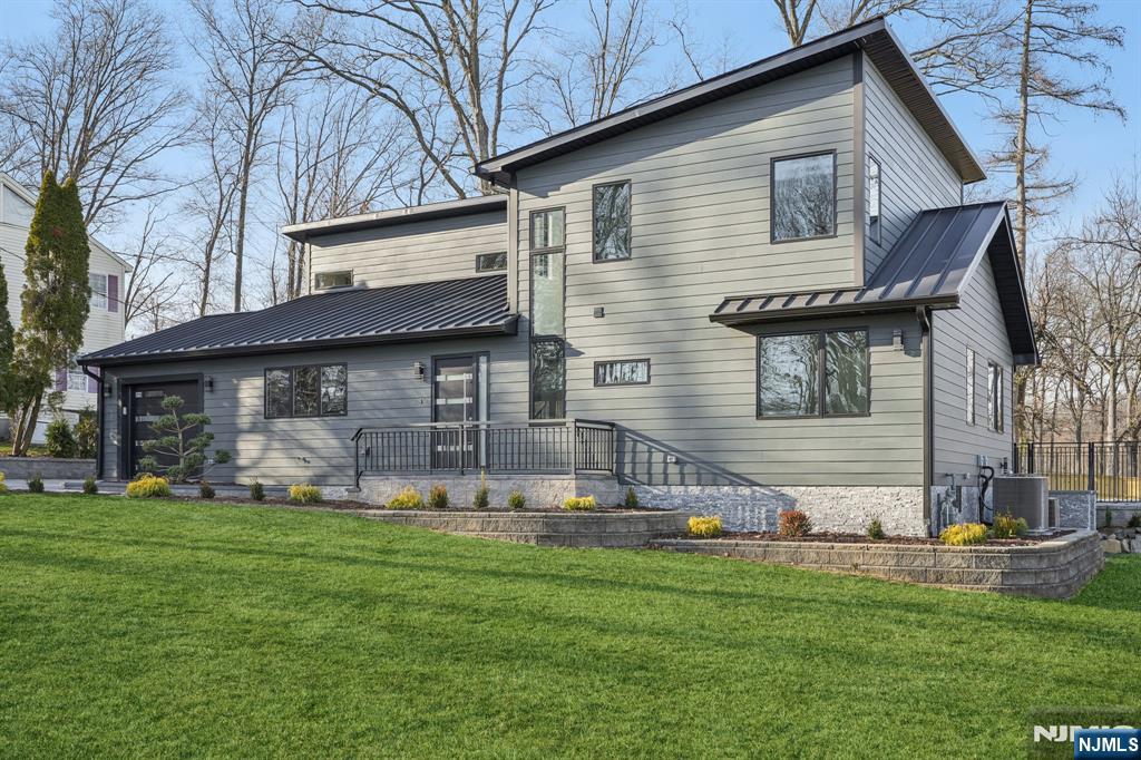 107 High Street Randolph, NJ 07869 - Photo 3 of 29