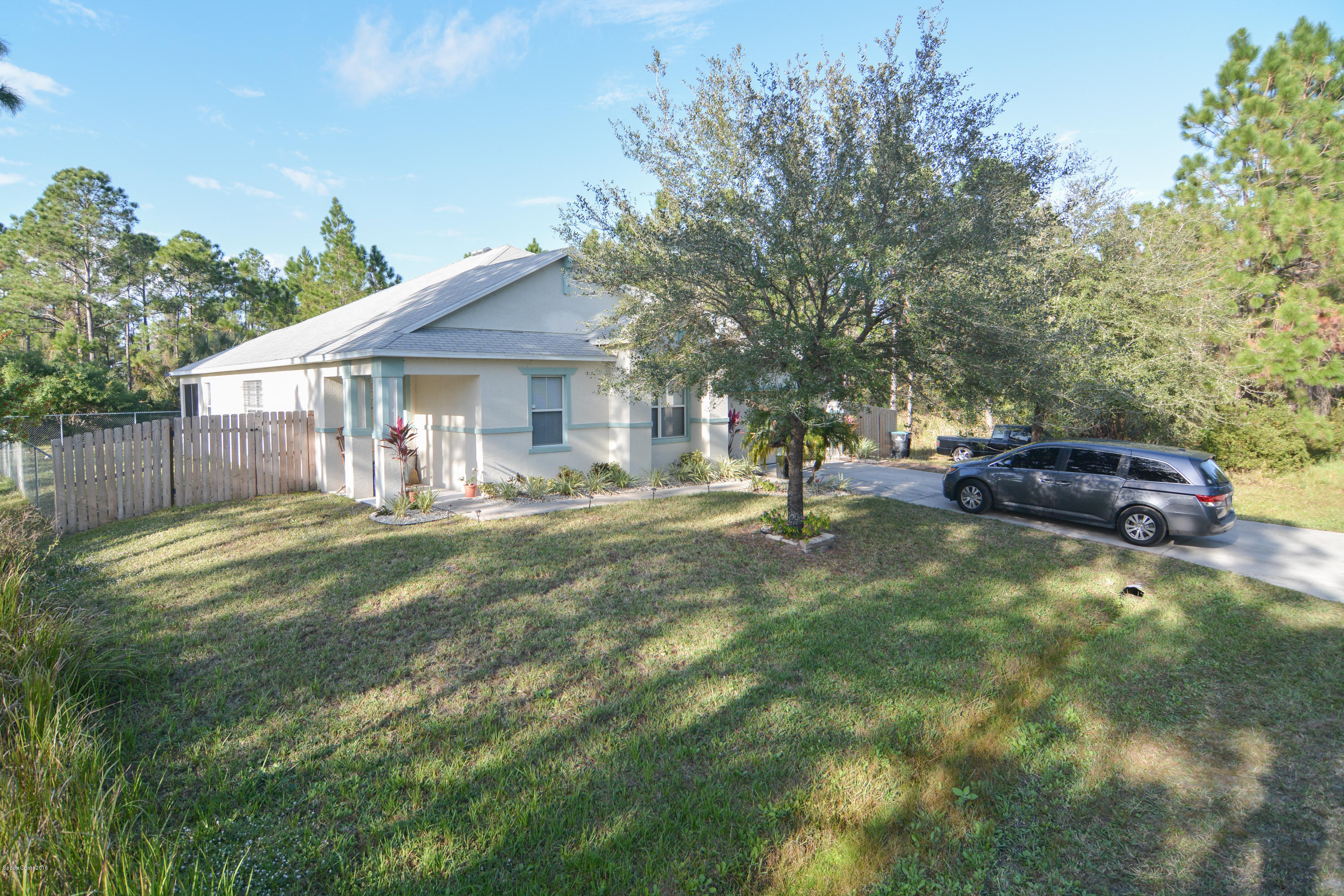 2692 Foster Road Southeast Palm Bay, FL 32909 - Photo 1 of 20 KUG_0727