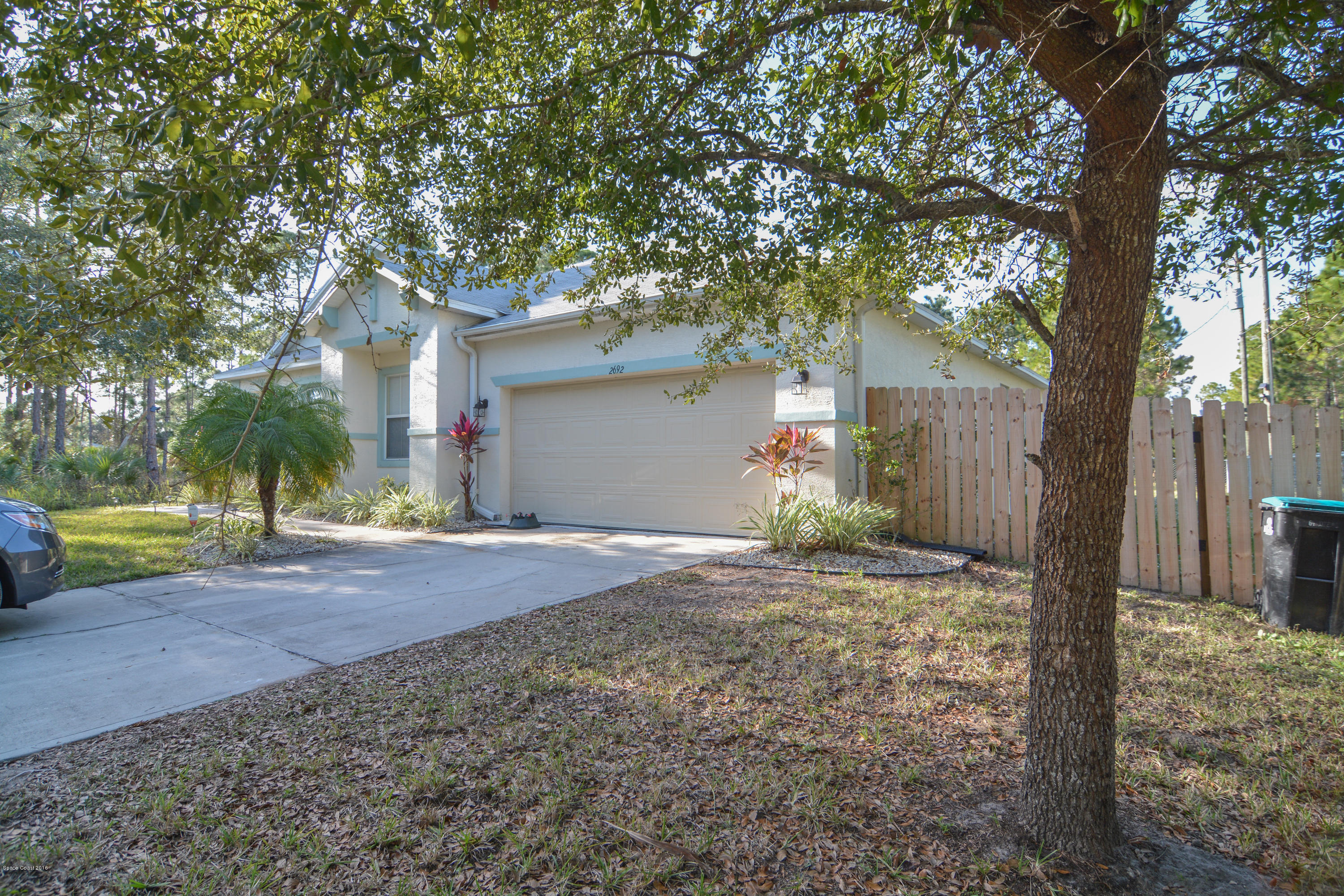 2692 Foster Road Southeast Palm Bay, FL 32909 - Photo 2 of 20 KUG_0728