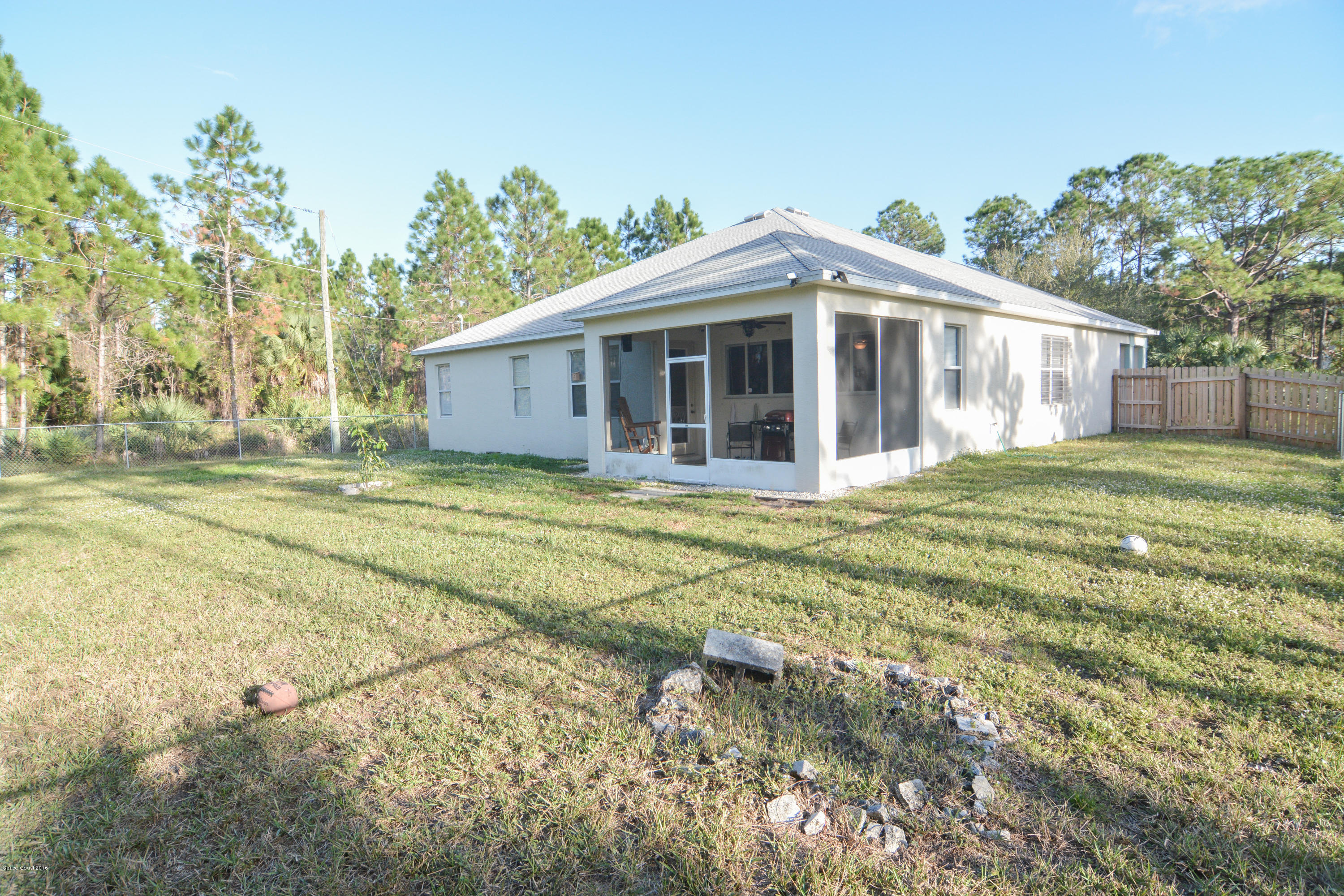 2692 Foster Road Southeast Palm Bay, FL 32909 - Photo 3 of 20 KUG_0761