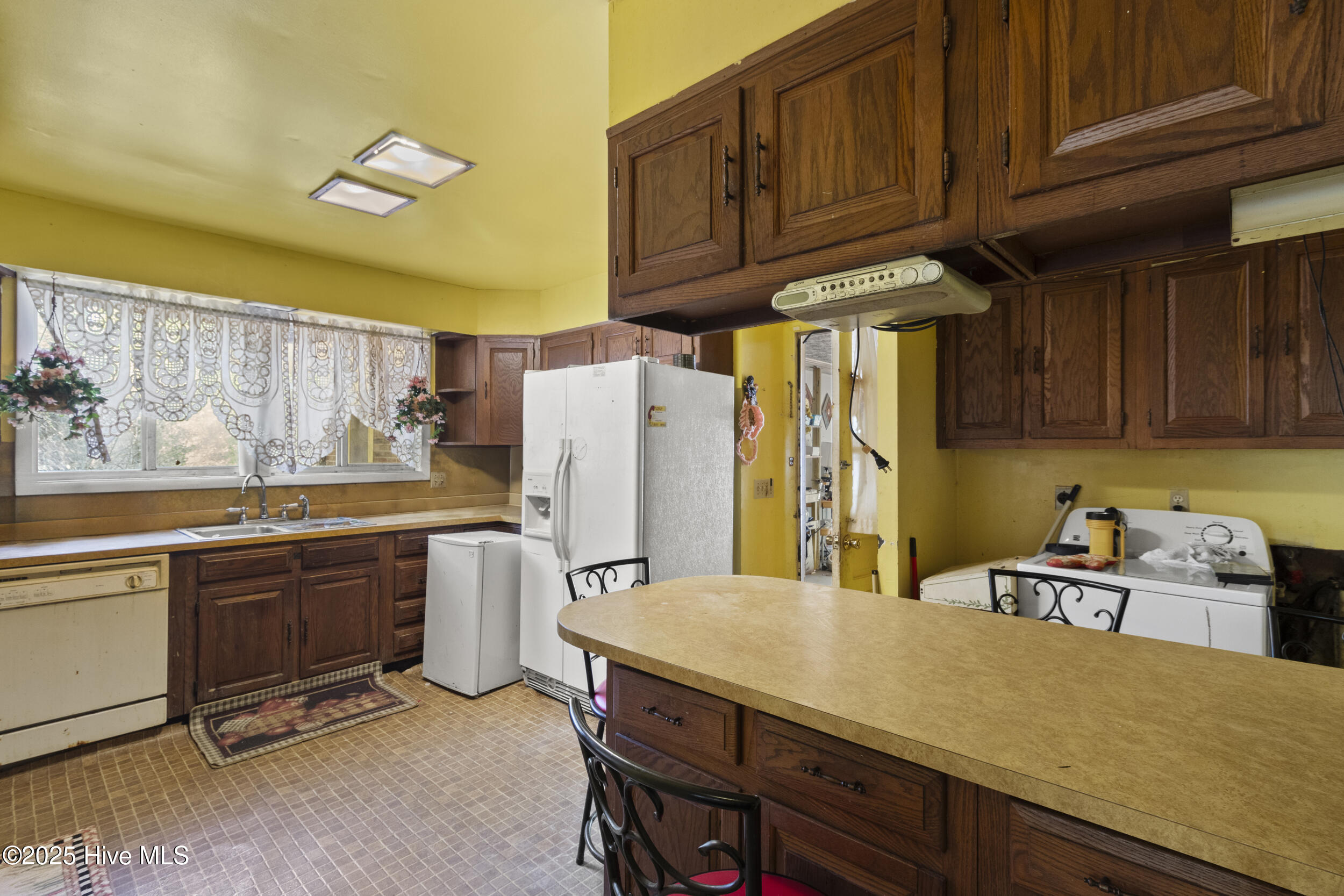 1618 Highway 11 Kelly, NC 28448 - Photo 21 of 36 1618 NC 11 23_kitchen
