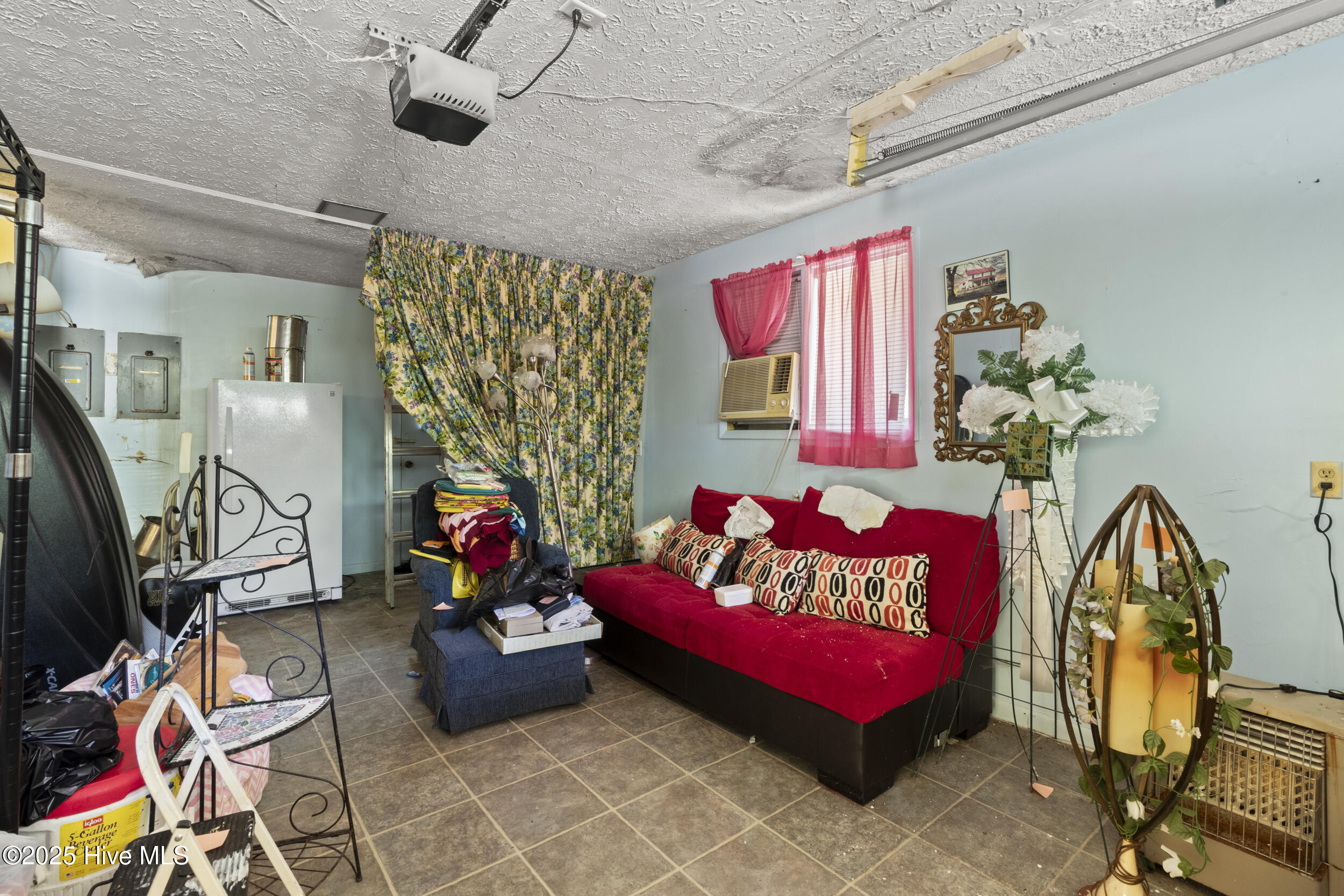 1618 Highway 11 Kelly, NC 28448 - Photo 27 of 36 1618 NC 11 31_garage