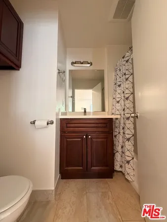 $2,950 | 330 Cameron Place, Unit 1, Glendale, CA 91207