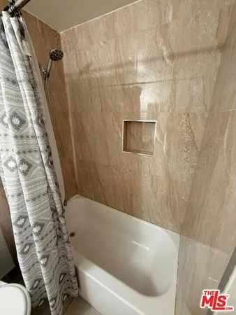 $2,950 | 330 Cameron Place, Unit 1, Glendale, CA 91207