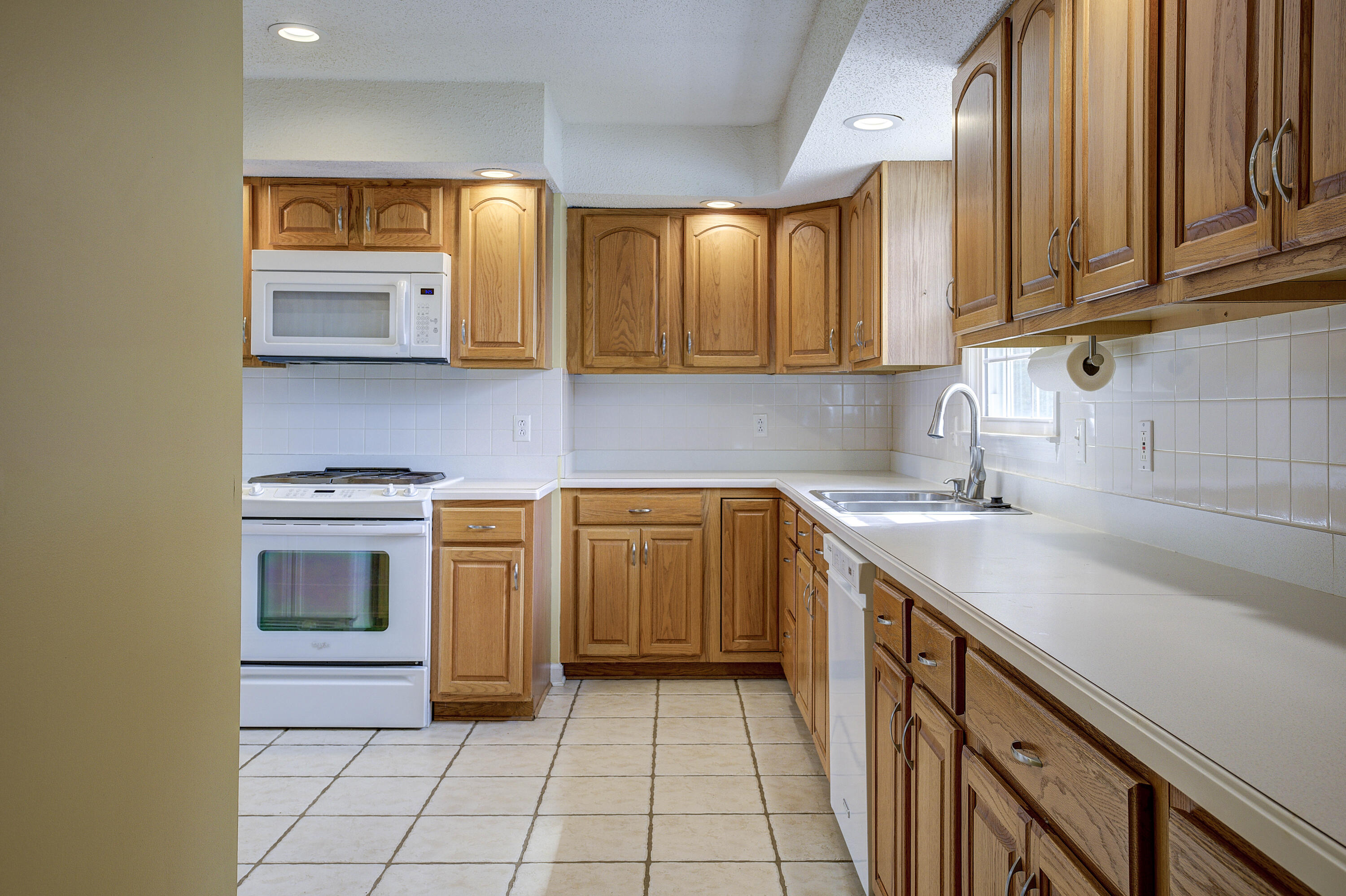 4113 Glaze Road Johnson City, TN 37601 - Photo 8 of 47 90F2F820-DB91-44FA-8184-91A34FECEEC7