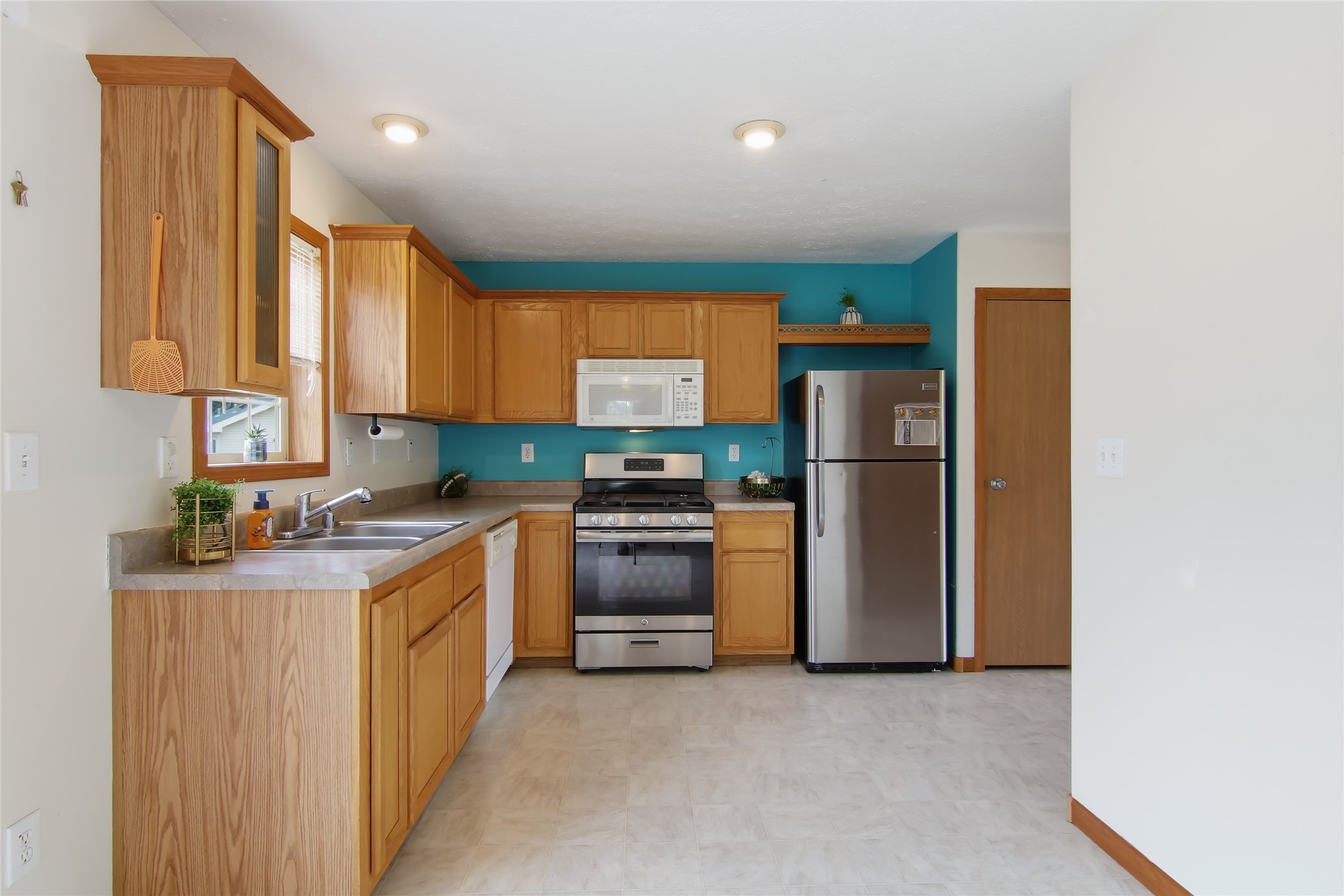 2433 15 1/4 Avenue Rice Lake, WI 54868 - Photo 11 of 38