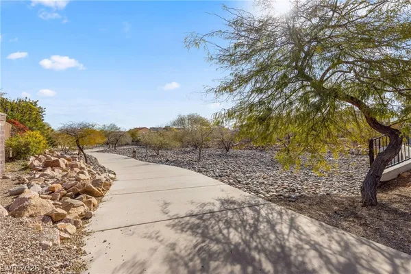 $264,900 | 7701 West Robindale Road, Unit 248, Las Vegas, NV 89113