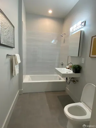 $5,200 | 3945 Judah Street, Unit 504, San Francisco, CA 94122