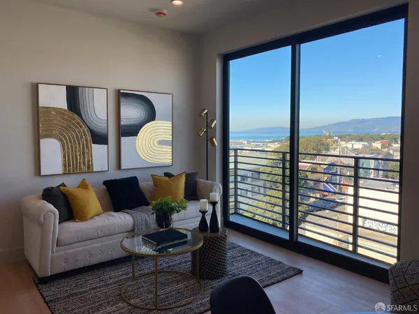$5,200 | 3945 Judah Street, Unit 504, San Francisco, CA 94122