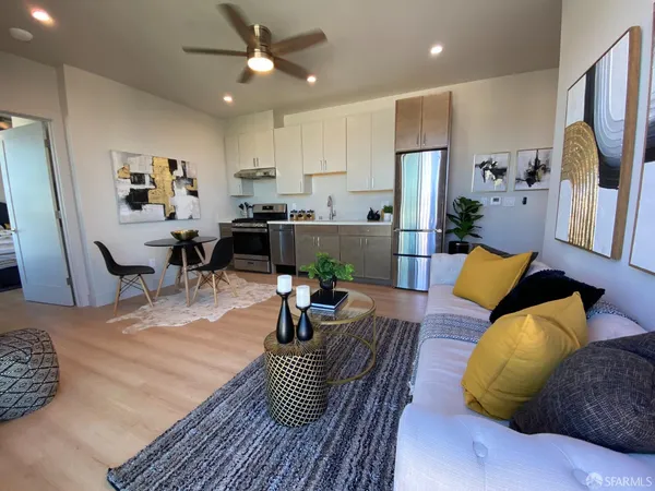 $5,200 | 3945 Judah Street, Unit 504, San Francisco, CA 94122