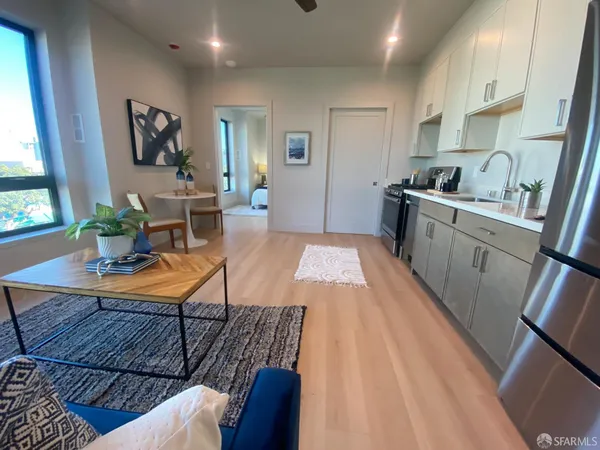 $5,200 | 3945 Judah Street, Unit 504, San Francisco, CA 94122