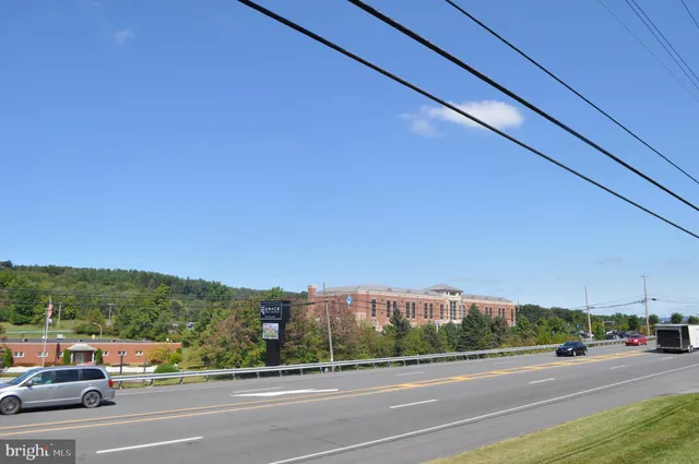 $900,000 | 33-47 Hollenbush Lane, Orwigsburg, PA 17961