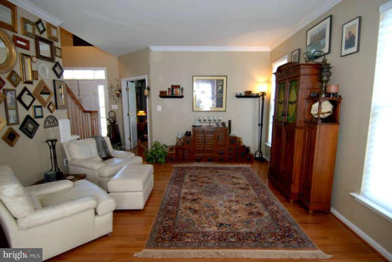 24778 Prairie Grass Drive Stone Ridge, VA 20105 - Photo 6 of 24 Living Room