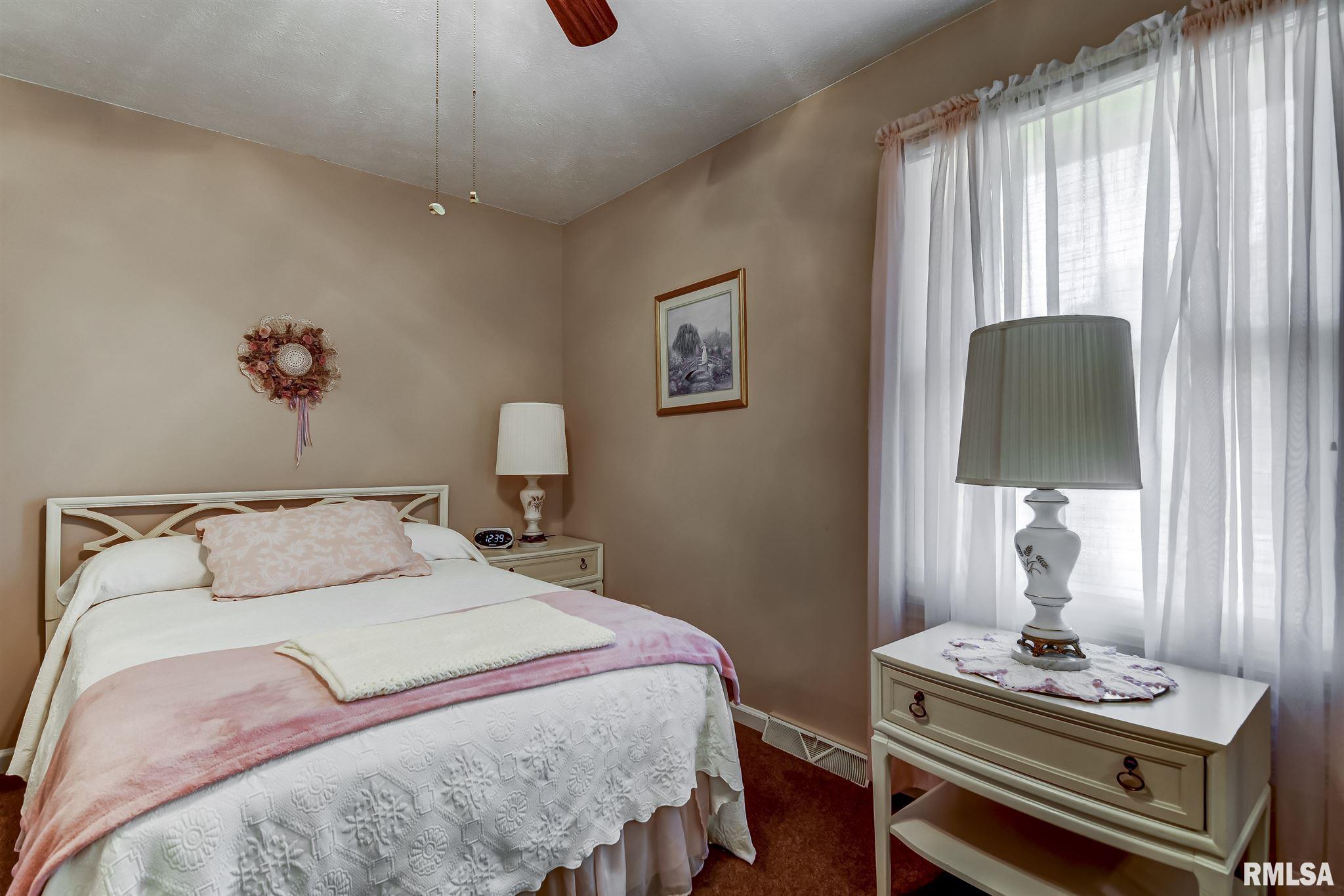18 Wind Cave Drive Springfield, IL 62712 - Photo 24 of 43 Gallery Image 24