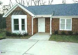 $1,175 | 404 Creekway Drive, Fuquay-Varina, NC 27526